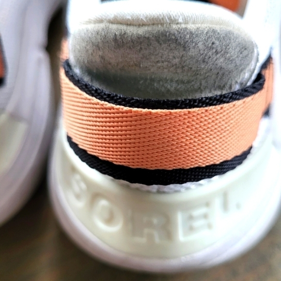 Sorel Explorer Blitz Leisure Lace Sneaker Size 9 - Picture 4 of 16